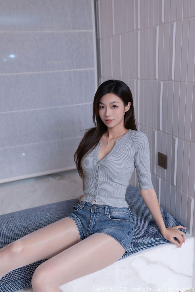 图片[4]-柳岩同款性感来袭！简约风也能美翻天！