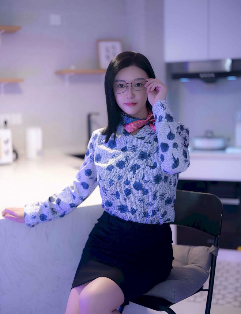 图片[1]-美女套图第34期：高叶知性风来袭，职场魅力无法挡！