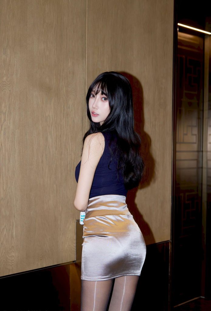 图片[1]-美女套图第30期：明日花绮罗风情万种，紧身短裙勾勒完美曲线！