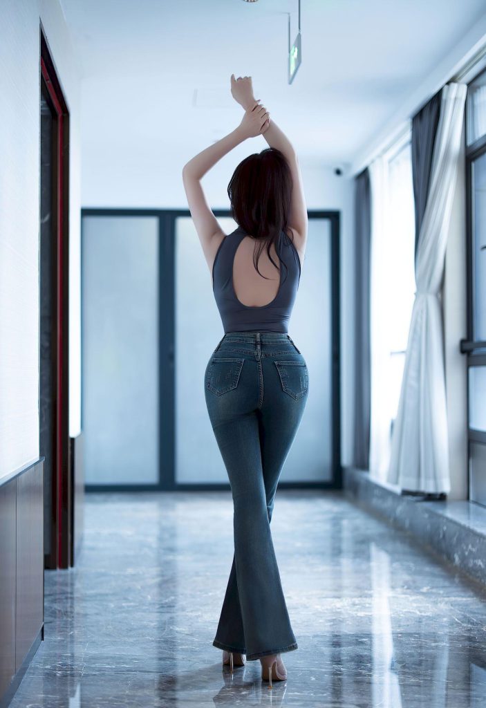 图片[3]-美女套图第24期：周麟嘉式冷艳御姐风，完美身材令人惊艳！