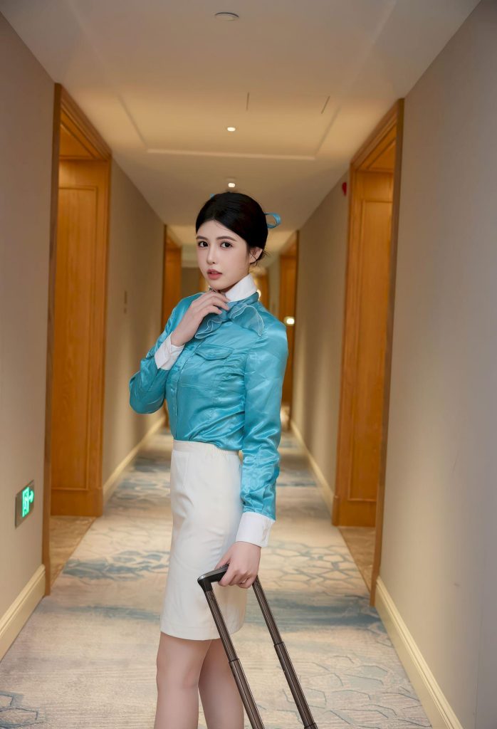 美女套图第16期：媲美田紫紫空姐风写真，优雅迷人引遐想！-高清美女套图，你想要的都有。