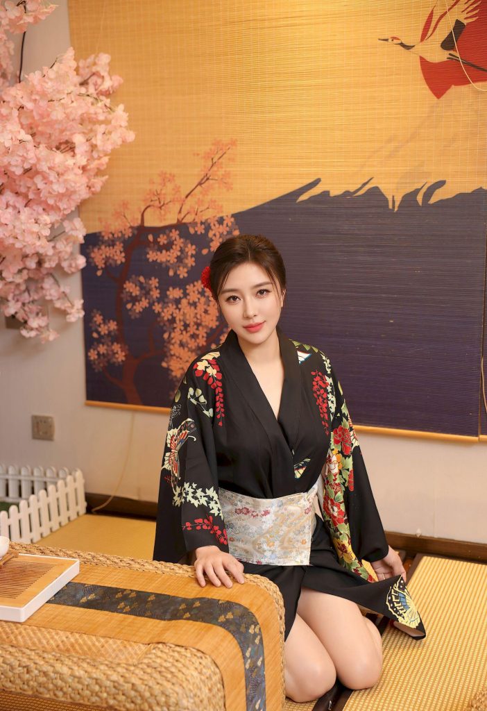 图片[5]-美女套图第88期：‌撞脸陈都灵的清冷感，和服下的温婉与疏离