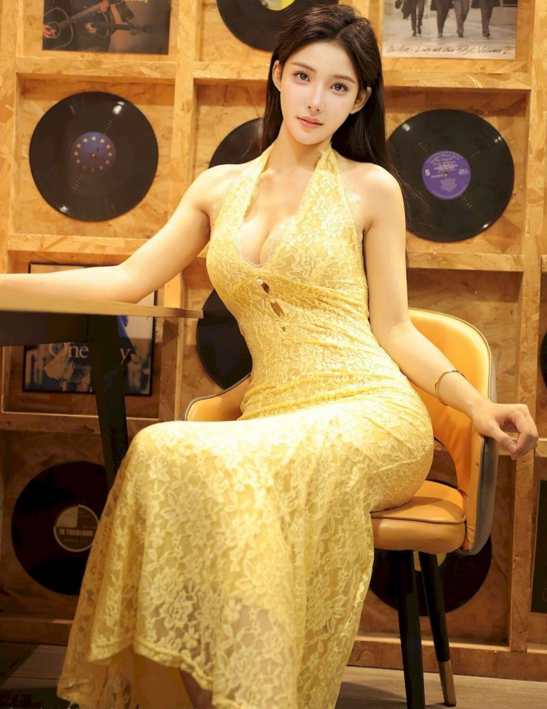 图片[5]-美女套图第73期：‌‌‌李一桐同款温柔暴击，鹅黄蕾丝裙演绎夏日心动