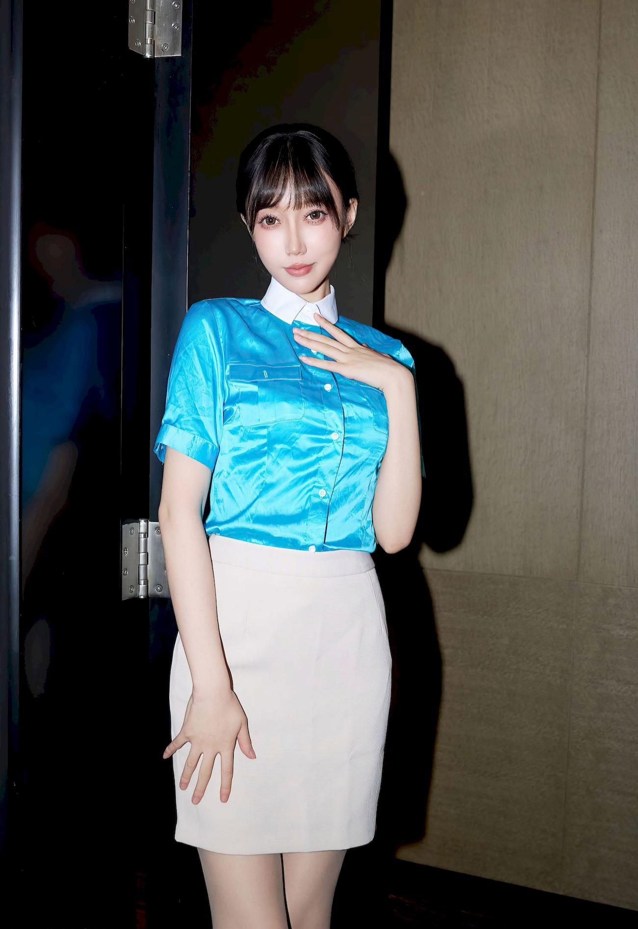 美女套图第27期：周麟嘉空姐风造型惊艳亮相，优雅迷人魅力四射！-高清美女套图，你想要的都有。