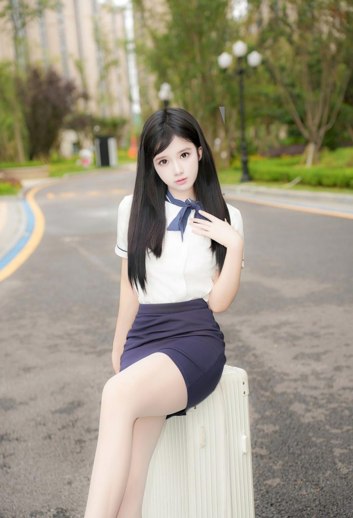 图片[3]-美女街拍：陈都灵，白衬衫与蓝裙的夏日校园序曲