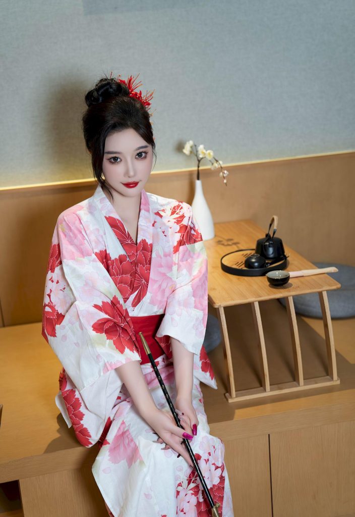 图片[2]-美女套图241期：她这身红白浴衣的飒爽，和Angelababy的元气感一样抓眼