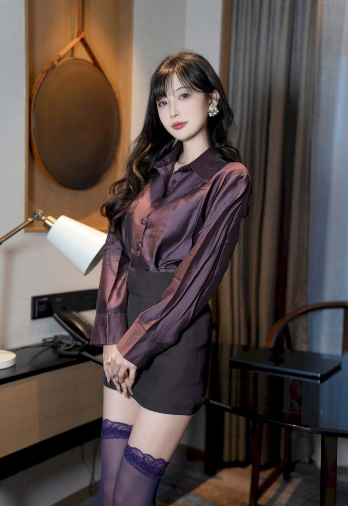 图片[1]-美女套图206期：林星阑，紫衫黑裙间的御姐气场