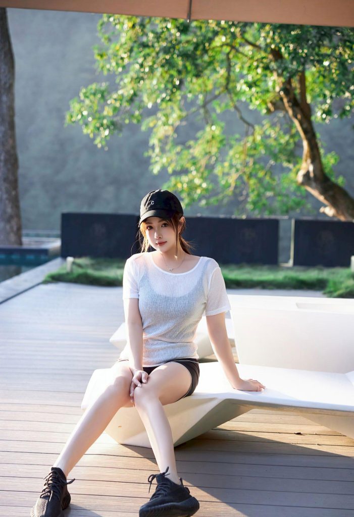 图片[2]-美女套图193期：林星阑，简约穿搭尽显青春活力