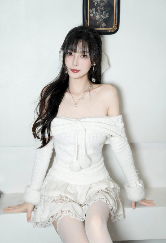 图片[1]-美女套图184期：赵丽颖，复古旗袍勾勒曲线，温婉气质与古典美学碰撞