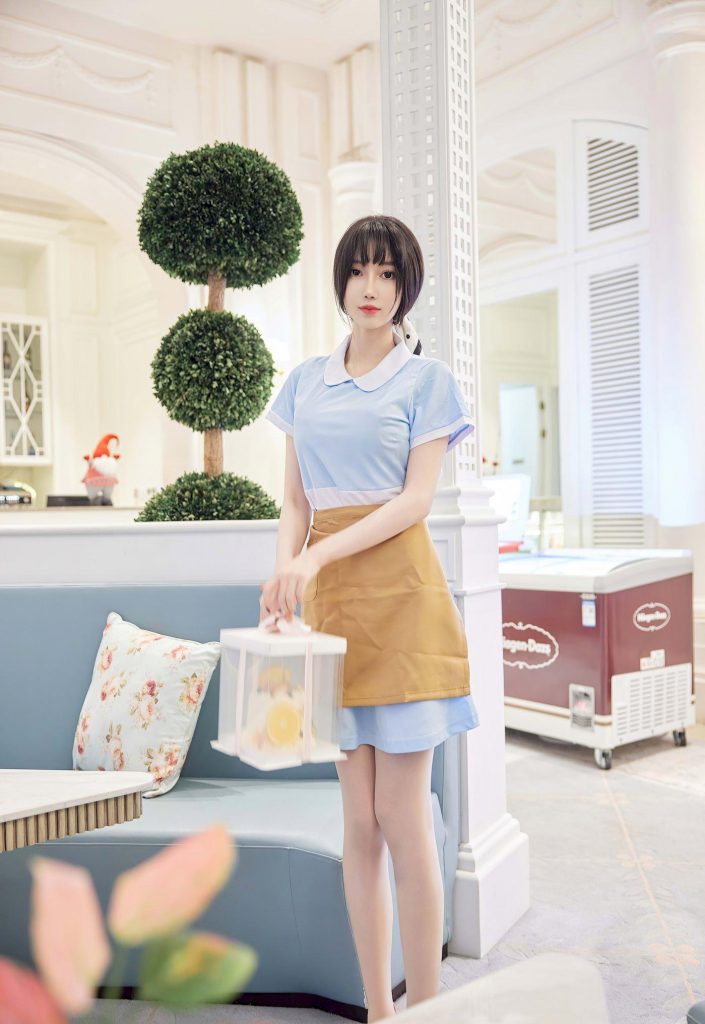 美女套图157期：蓝裙围裙甜妹！她与虞书欣的撞款造型谁更元气？-高清美女套图，你想要的都有。