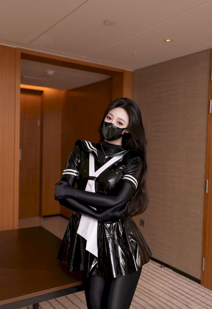 图片[2]-美女套图139期：‌神似赵露思的甜酷风，黑色水手服的反差魅力