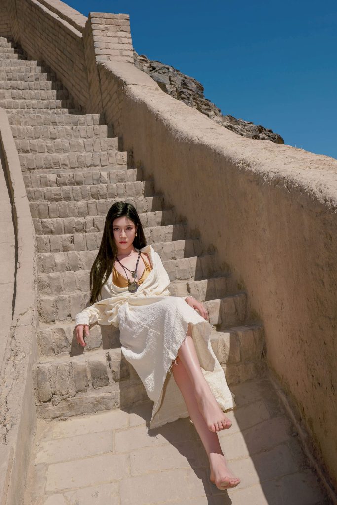 美女套图137期：‌似舒淇的回眸，长城古道上的汉服独舞-高清美女套图，你想要的都有。