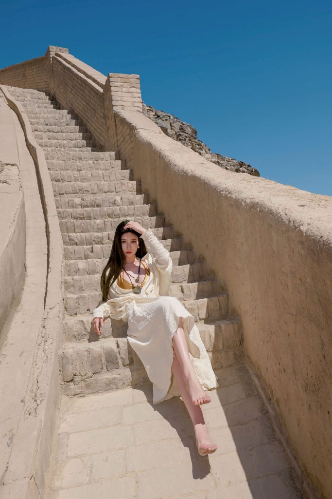 图片[3]-美女套图137期：‌似舒淇的回眸，长城古道上的汉服独舞