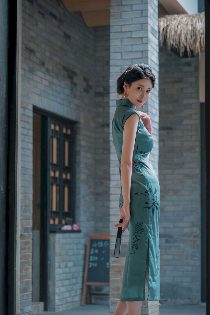 美女套图132期：‌神似汤唯的旗袍写真，民国韵味与电影感的碰撞-高清美女套图，你想要的都有。