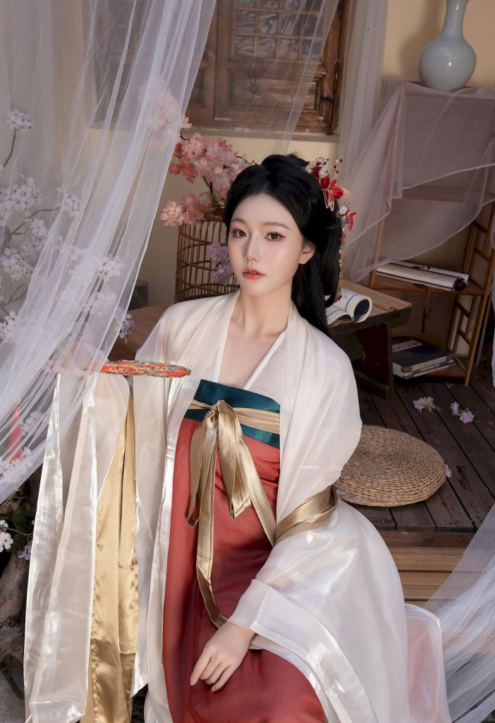 图片[2]-美女套图129期：神似赵丽颖的古典美人，一袭汉服，揽尽华夏千年风雅