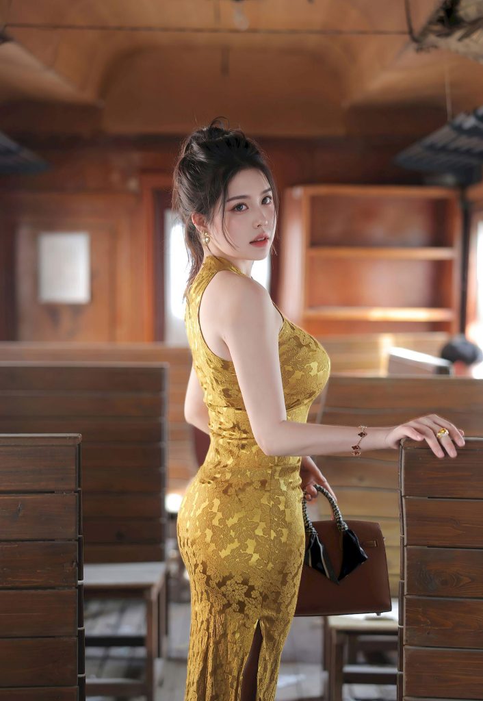 美女套图122期：林若凡的复古韵味，黄色蕾丝旗袍的优雅杀-高清美女套图，你想要的都有。