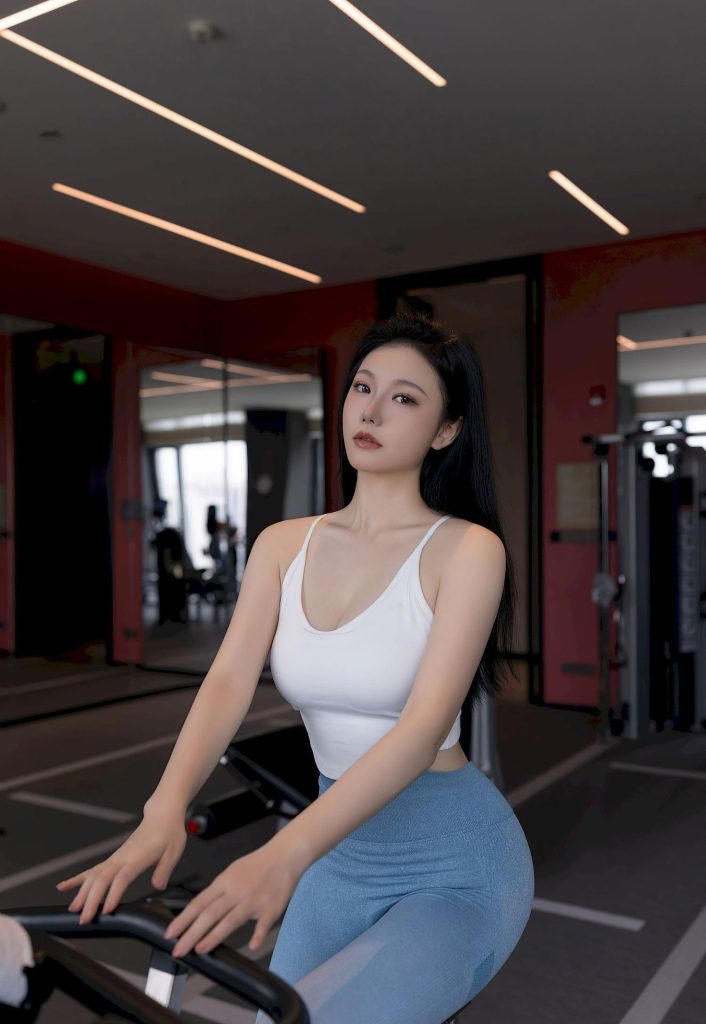 图片[2]-美女套图121期：舒淇的同款运动风：健身房里的元气少女感