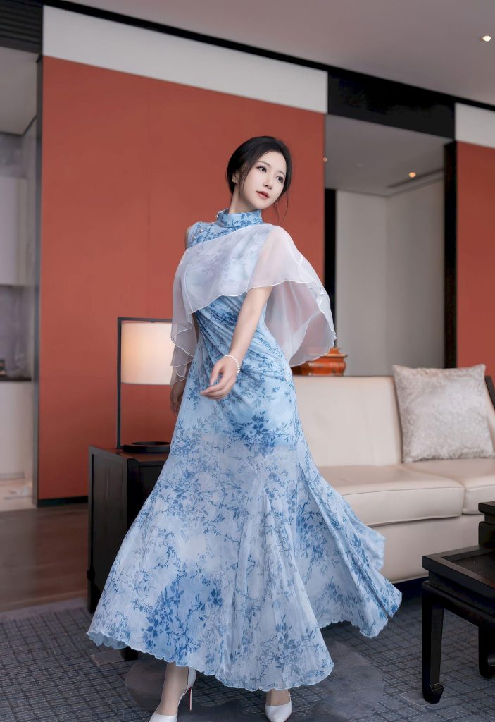 美女套图232期：青瓷美人，神似林心如的蓝白旗袍雅韵-高清美女套图，你想要的都有。