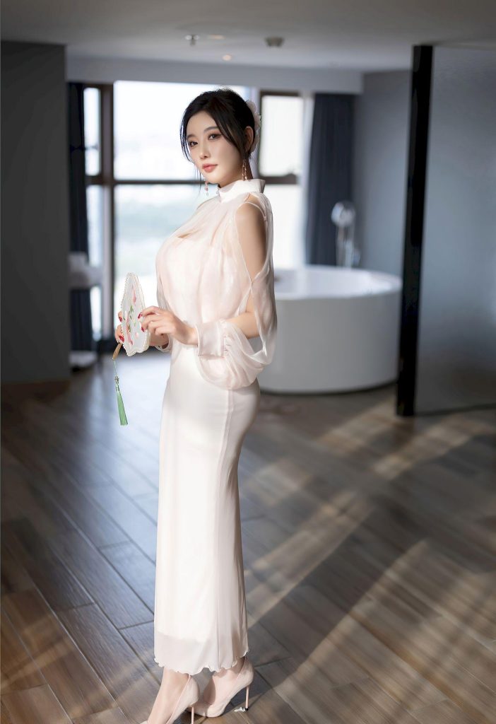 成人资源：杨晨晨一袭白露肩旗袍尽显温婉御姐范儿342-高清美女套图，你想要的都有。