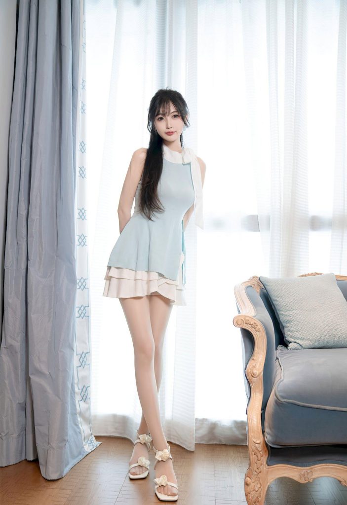 图片[1]-日本AV女优：神似唐嫣的温柔杀！浅蓝裙摆间藏不住的清冷气质